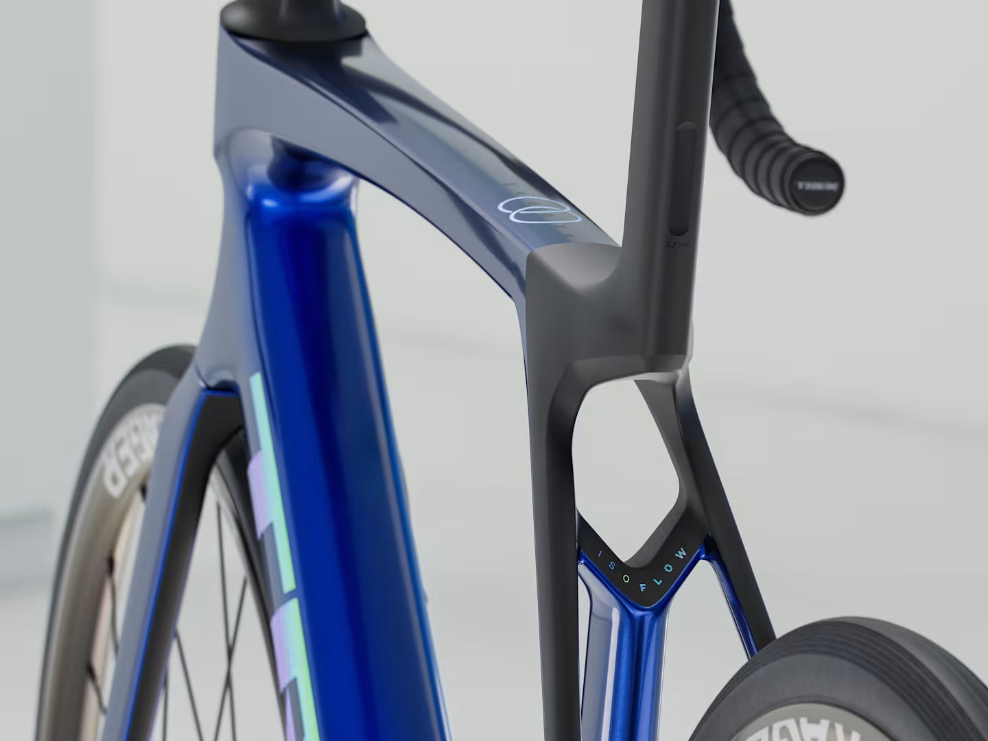 TREK MADONE SL 5 M (GEN 8) - 2025