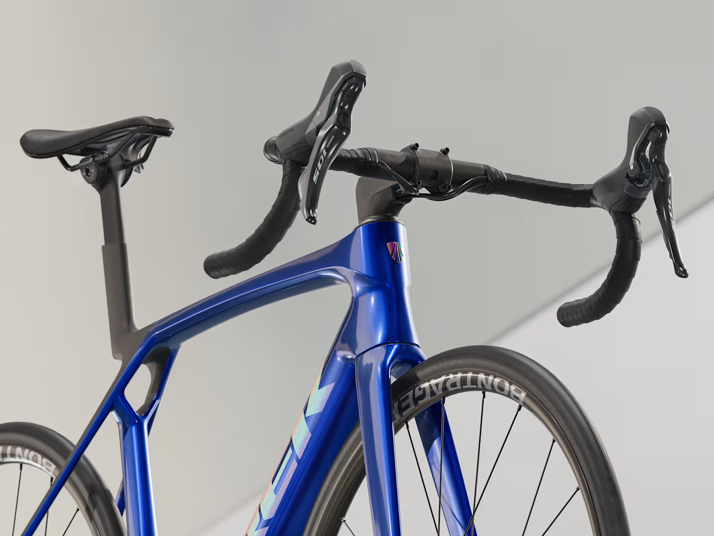 TREK MADONE SL 5 M (GEN 8) - 2025