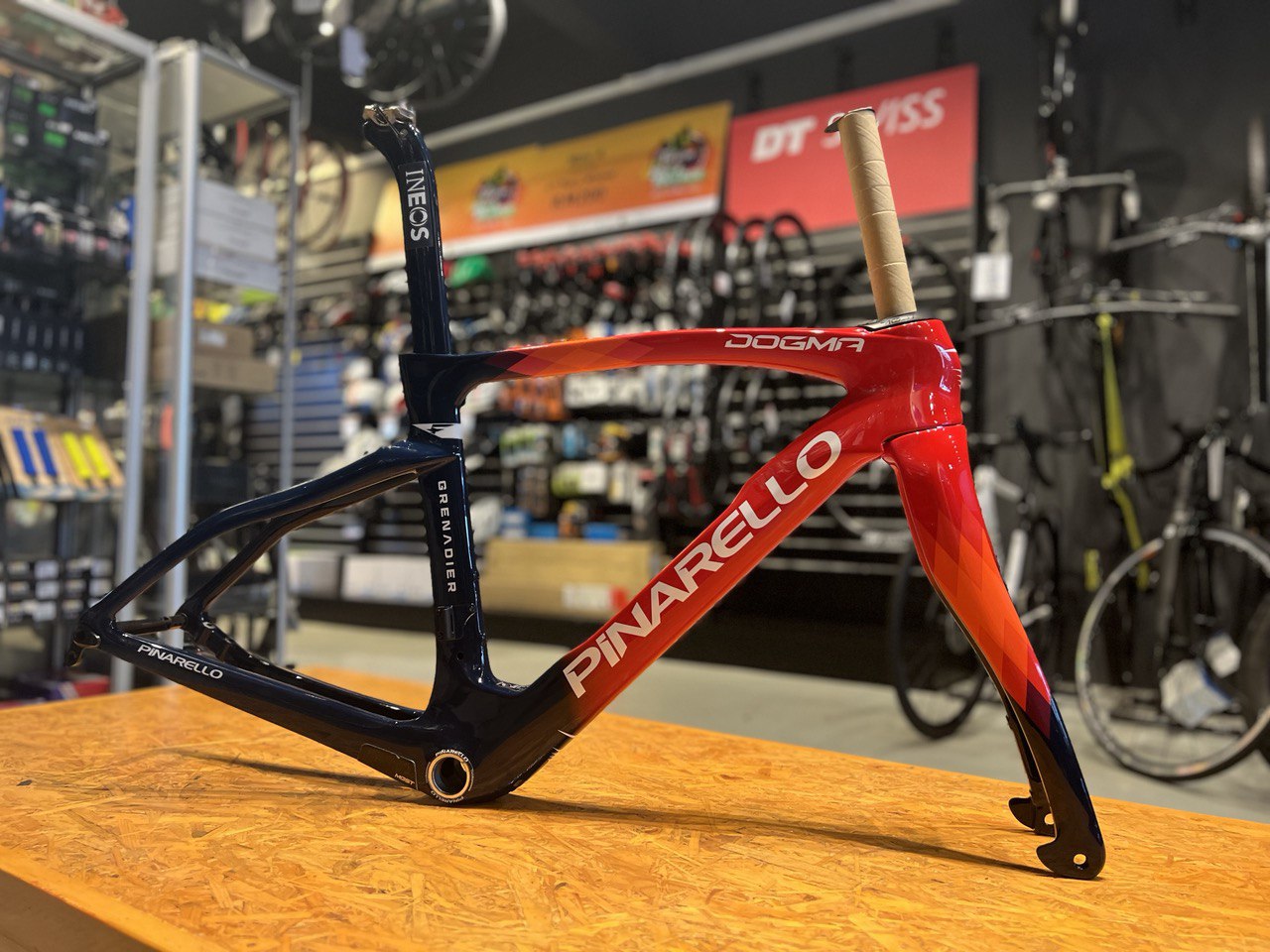 PINARELLO DOGMA F Disc Frame Kit - (2023)