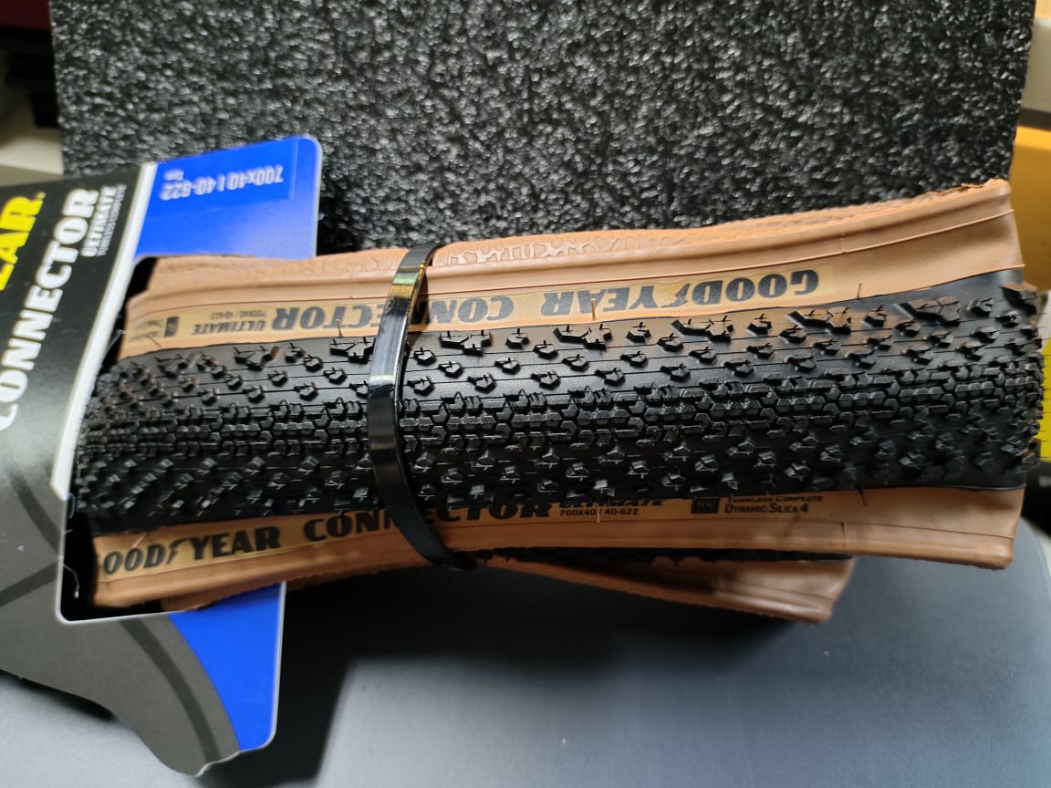 GOODYEAR Connector Ultimate Tubeless Complete (700x40C)