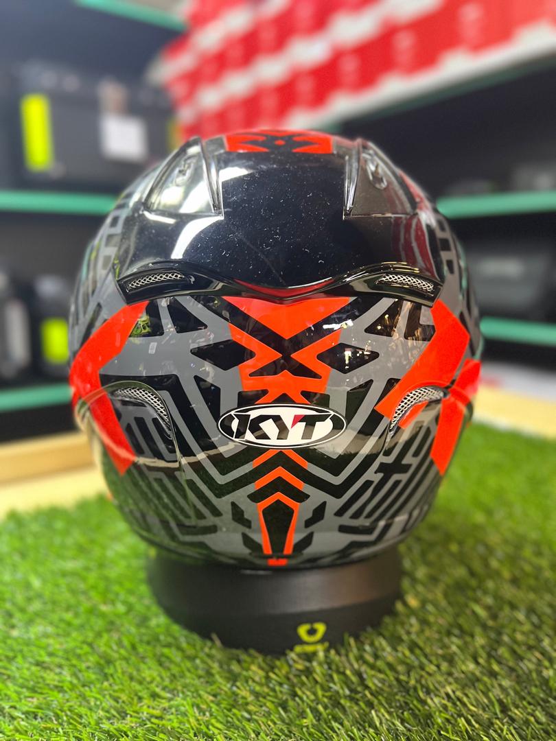 KYT FULL FACE /OPEN FACE HELMET