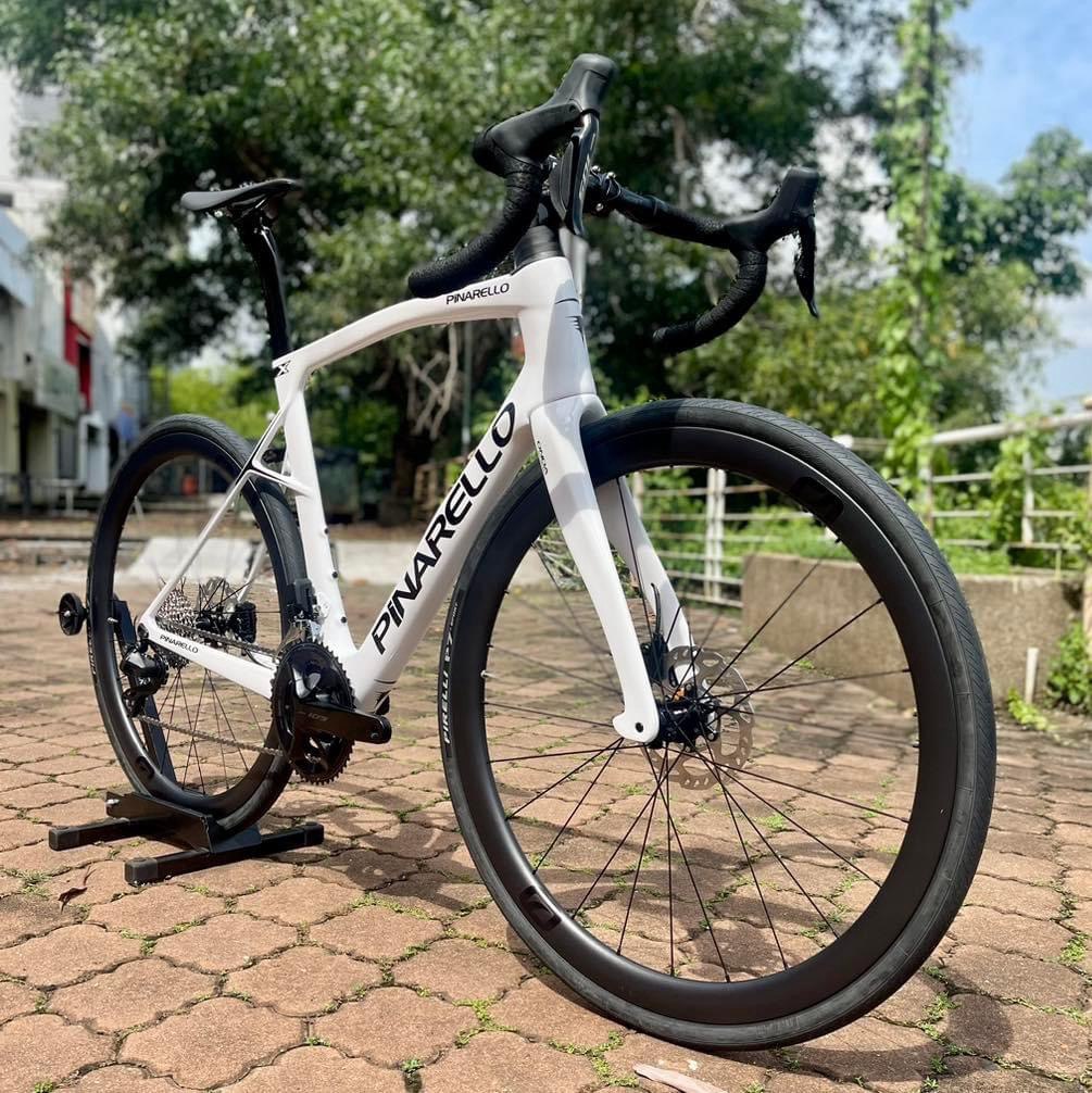 PINARELLO X5 SHIMANO 105 DI2