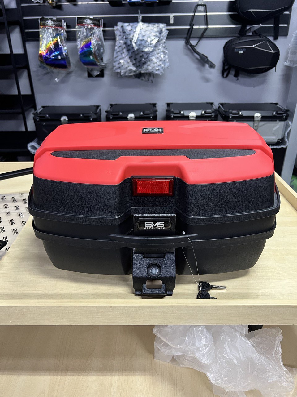 TOP BOX EMS PLASTIC GSB - 47L (Red)