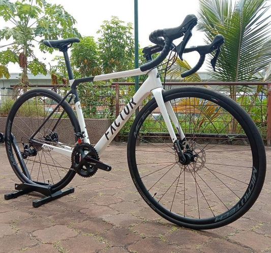 FACTOR O2 Road Bike DB Customise Pearl White (Size 52)